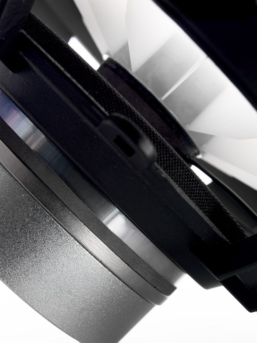 Vienna Acoustics The KISS Piano Black