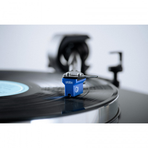 Pro-Ject X8 B Evolution Superpack (MC Quintet Blue) Piano Black