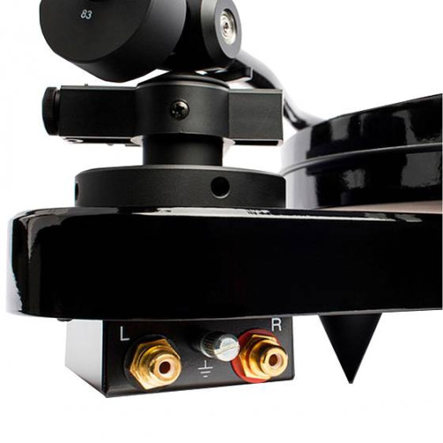 Pro-Ject RPM 1 Carbon DC (2M Red) White