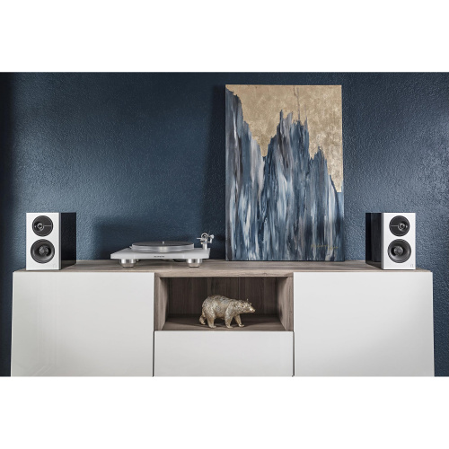 Definitive Technology Demand D7 Black