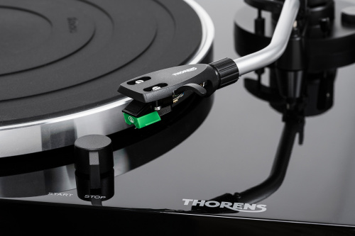 Thorens TD-204 High Gloss Black