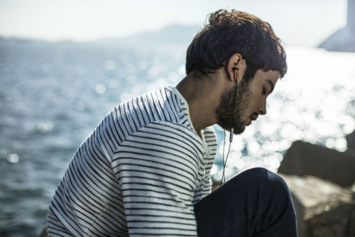 KEF M100 Racing Blue