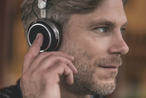 Beyerdynamic Aventho Wired Brown