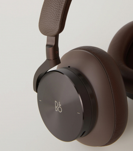 Bang & Olufsen BeoPlay H95 Chestnut