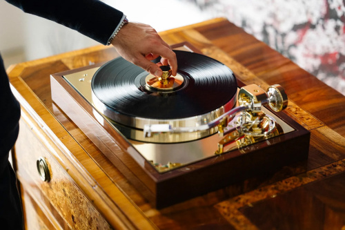 Pro-Ject The Classic Reference Acacia/Brass