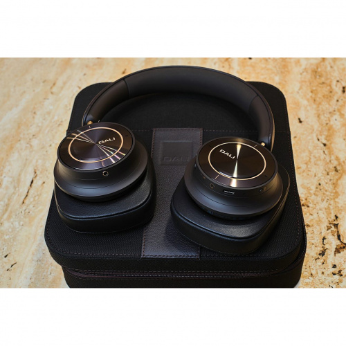 DALI IO-12 Dark Chocolate