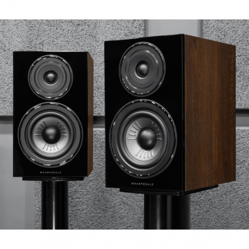 Wharfedale Diamond 12.2 Walnut Pearl