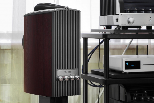 B&W 805 D4 Gloss Black