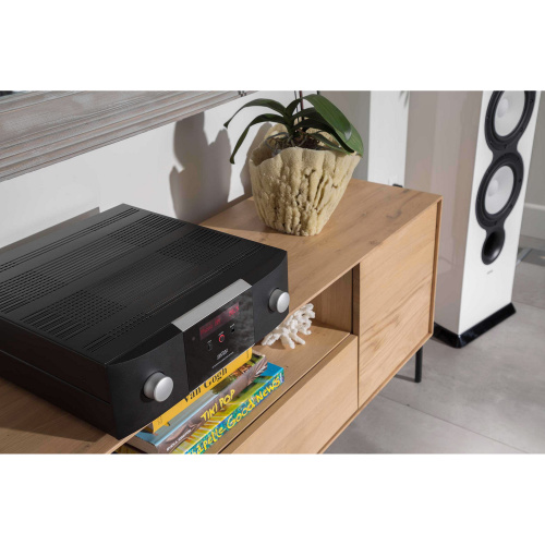 Mark Levinson №5805