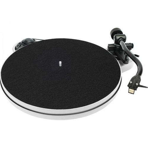 Pro-Ject RPM 1 Carbon DC (2M Red) White